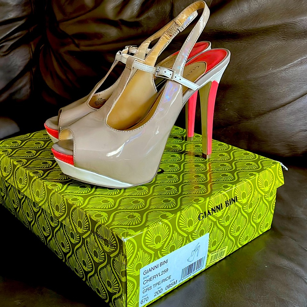 Gianni Bini Patent Leather Platform Heels, Size 8.5
